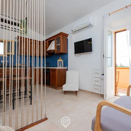 Apartament Tipologia A28 2 *